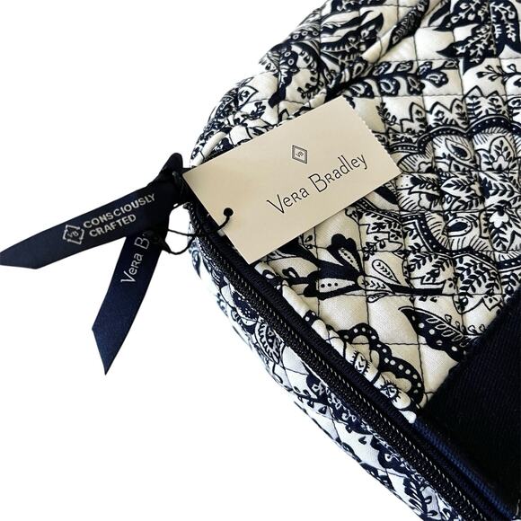 Vera Bradley Casserole Carrier NWT Insulated Zip 9x13 Java Blue & White Floral - Picture 3 of 9